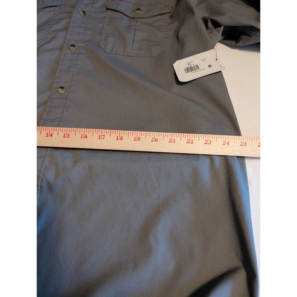 Wrangler Men's Relaxed Fit Short Sleeve Woven Button Up Shirt Size L Large Gray